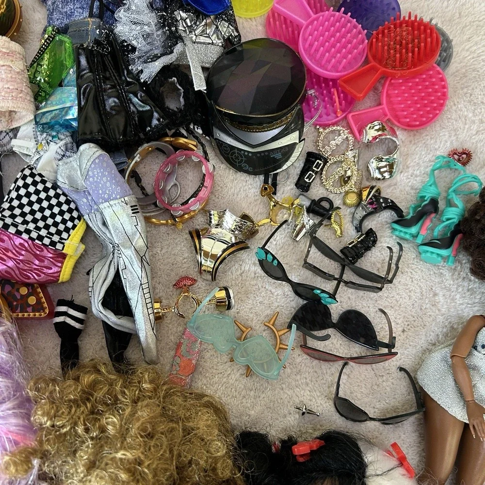 MGA LOL OMG Surprise 10‎ Doll Bundle with Accessories Dolls